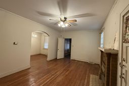4921 Colonial Drive photo 4
