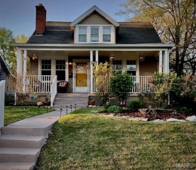 329 Stark Court , Webster Groves, MO 63119 Main Photo