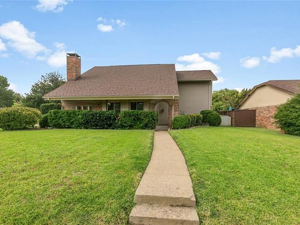 3302 Ivanhoe Lane, Garland, TX 75044