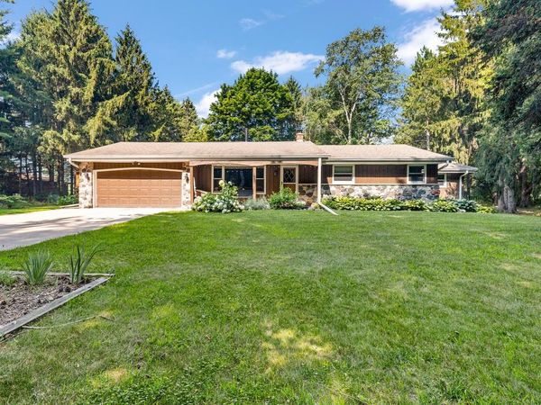 6775 Glacier DRIVE, West Bend, WI 53090