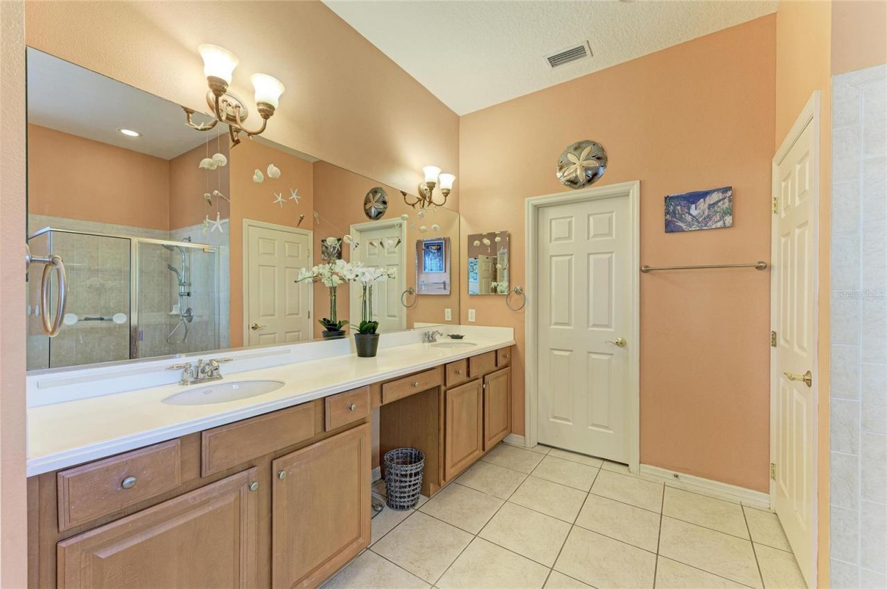 3728 Summerwind Circle, Bradenton, FL 34209 Photo