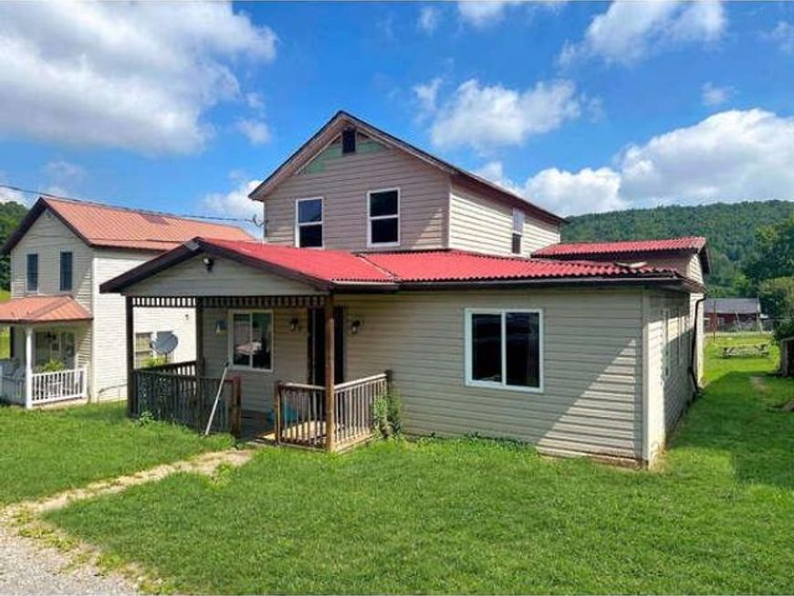 15 Ash Street, Bayard, WV 26707 Main Photo