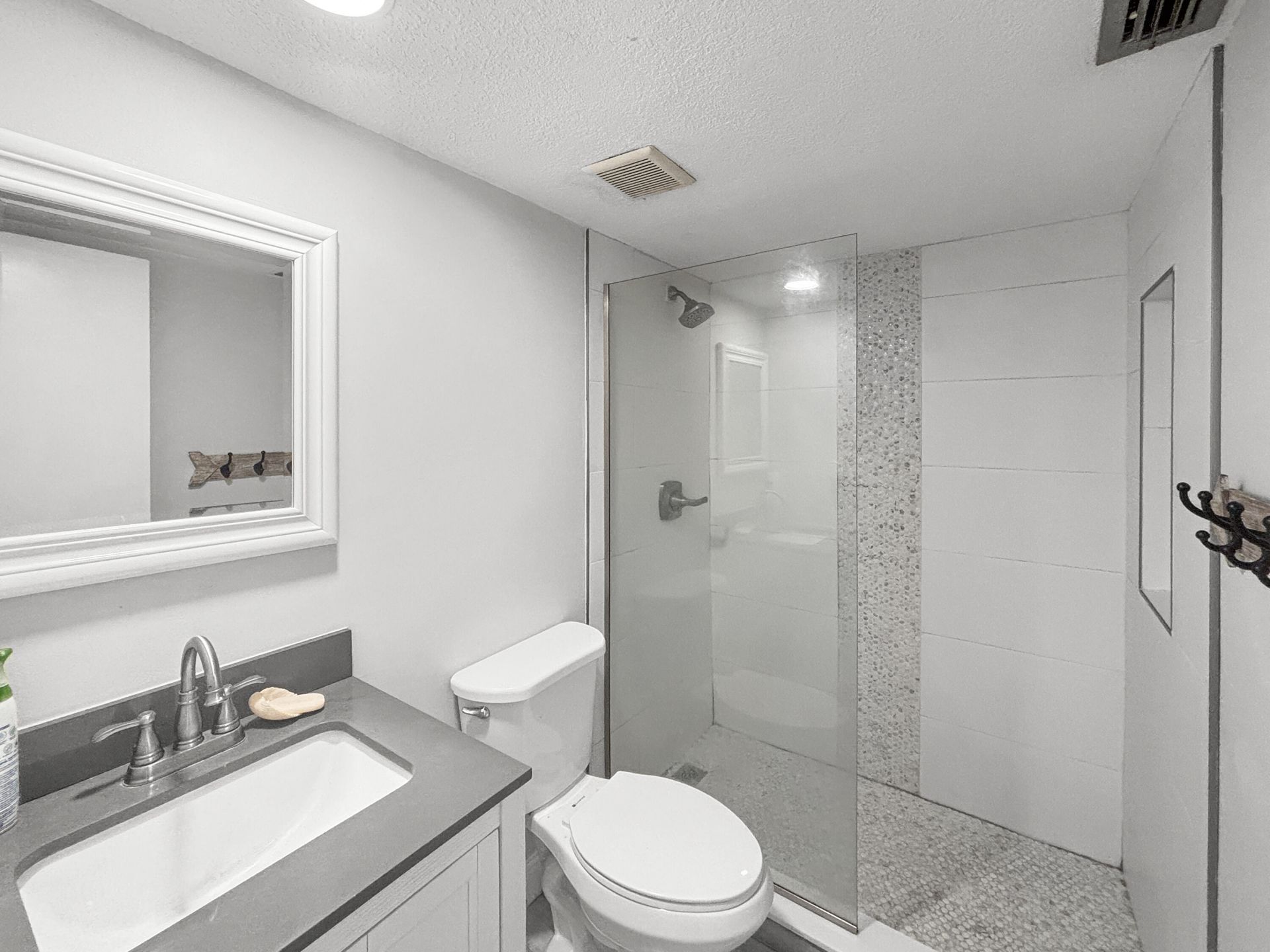 1291 SE Parkview Place, Stuart, FL 34994 Photo