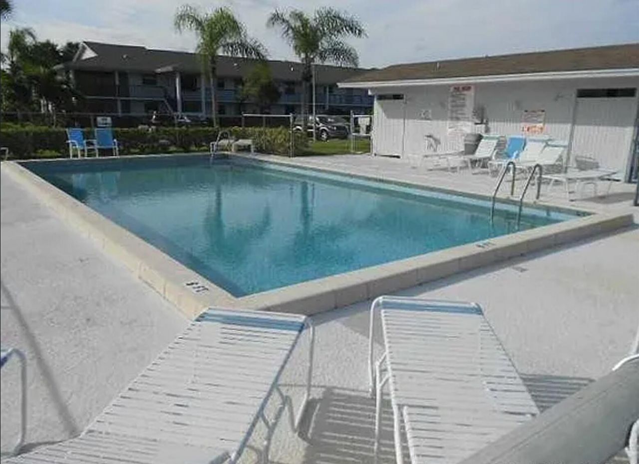 1291 SE Parkview Place, Stuart, FL 34994 Photo