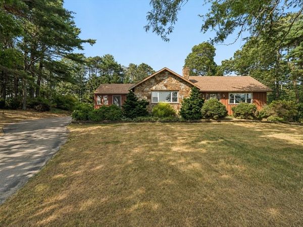 22 Long Neck Rd, Wareham, MA 02538