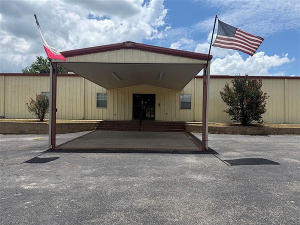 995 W State Highway 243 , Canton, TX 75103