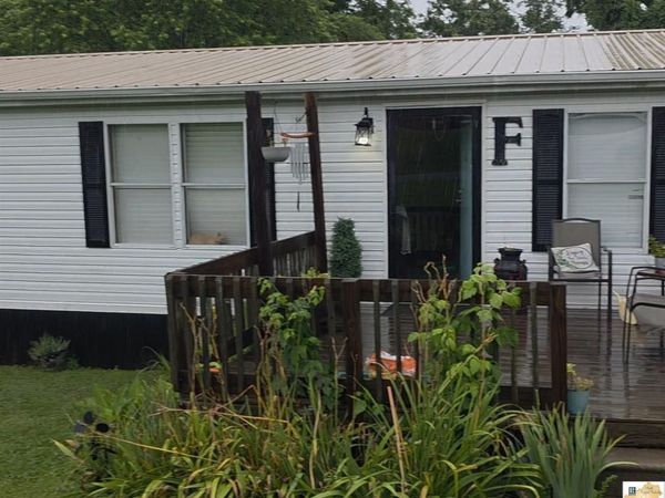 407 Fifth Street , Burkesville, KY 42717