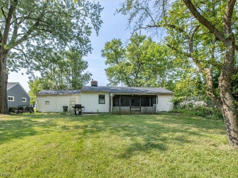 22270 Brookpark Road, Fairview Park, OH 44126 Photo 22