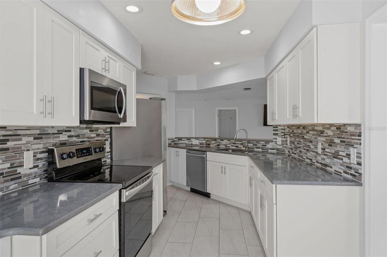 3644 N Laurelwood Loop , Beverly Hills, FL 34465 Photo