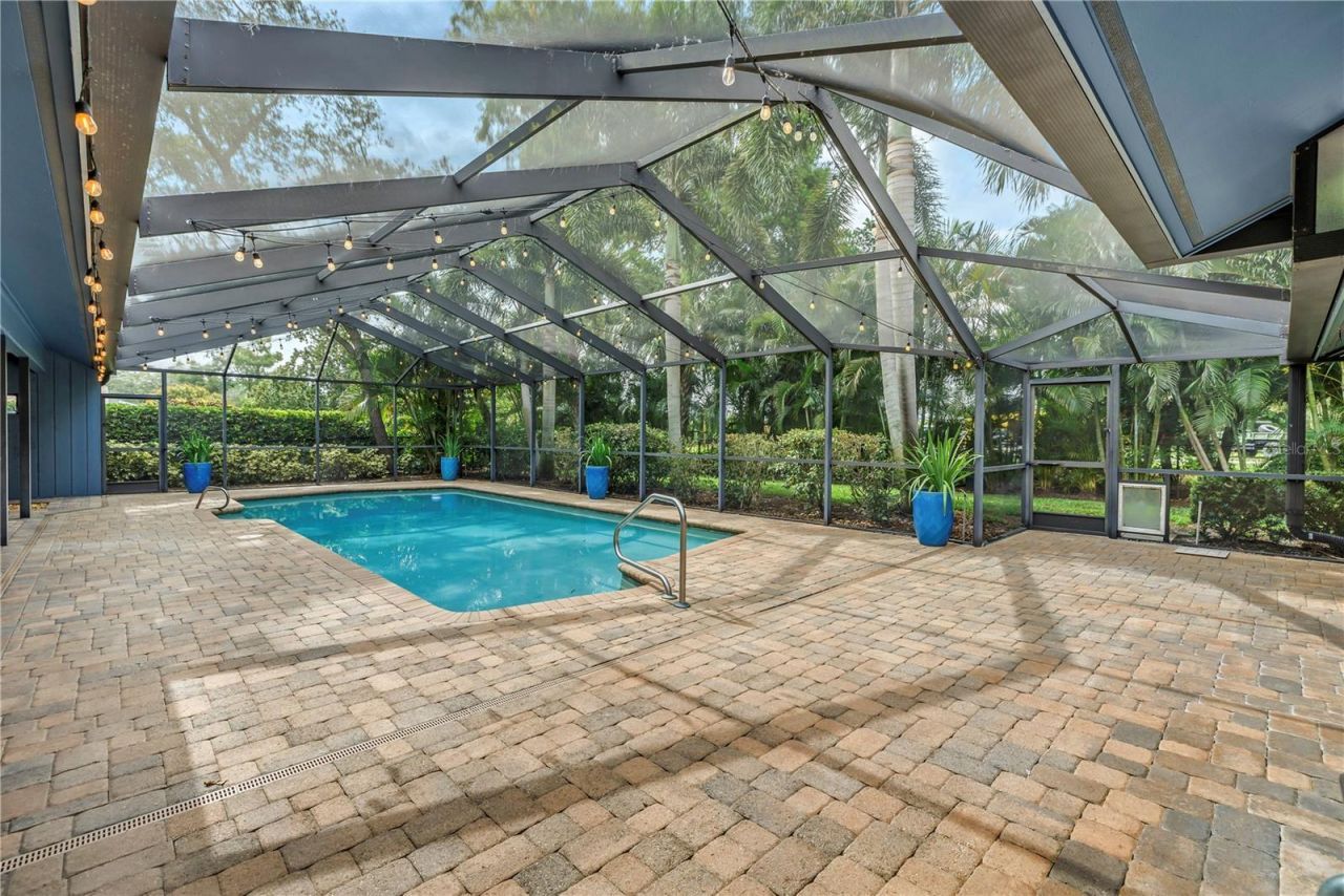 2837 Saber Drive, Clearwater, FL 33759 Photo