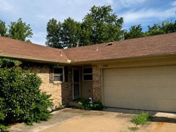 126 Brookside Drive, Oklahoma City, OK 73160