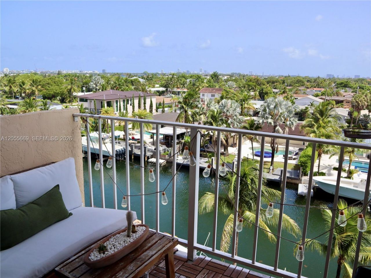 2350 NE 135th St , Unit 607, North Miami, FL 33181 Photo