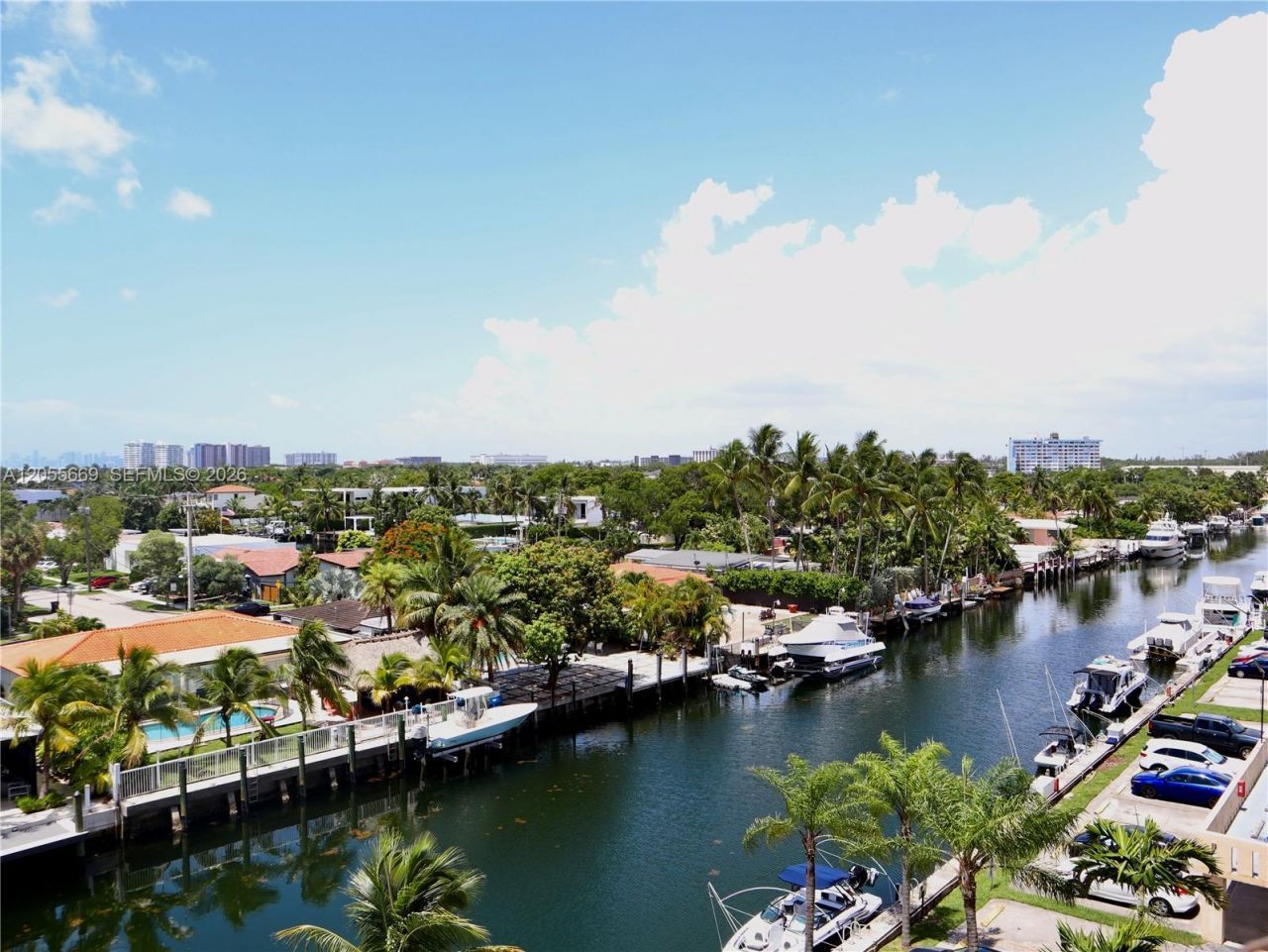 2350 NE 135th St , Unit 607, North Miami, FL 33181 Photo