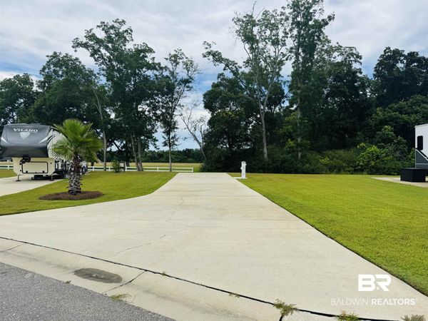 12451 Gateway Drive, Elberta, AL 36530