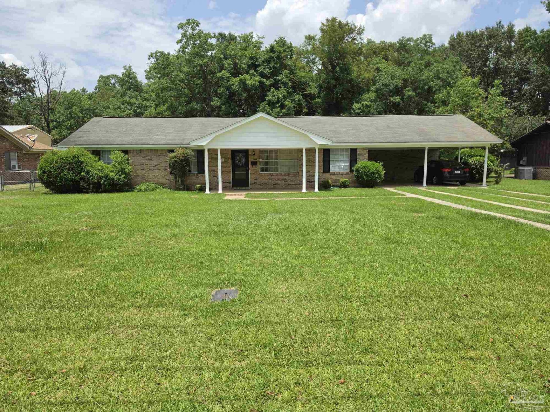 223 Mcrae St, Atmore, AL 36502 Main Photo