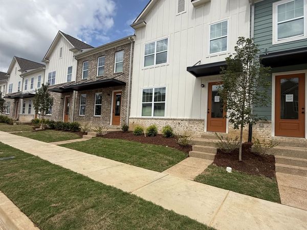 3057 PORTAGE DR, Bartlett, TN 38135