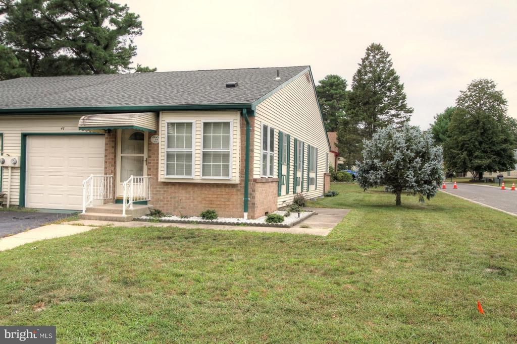4-b Ivy Street , Unit B, Whiting, NJ 08759 Main Photo