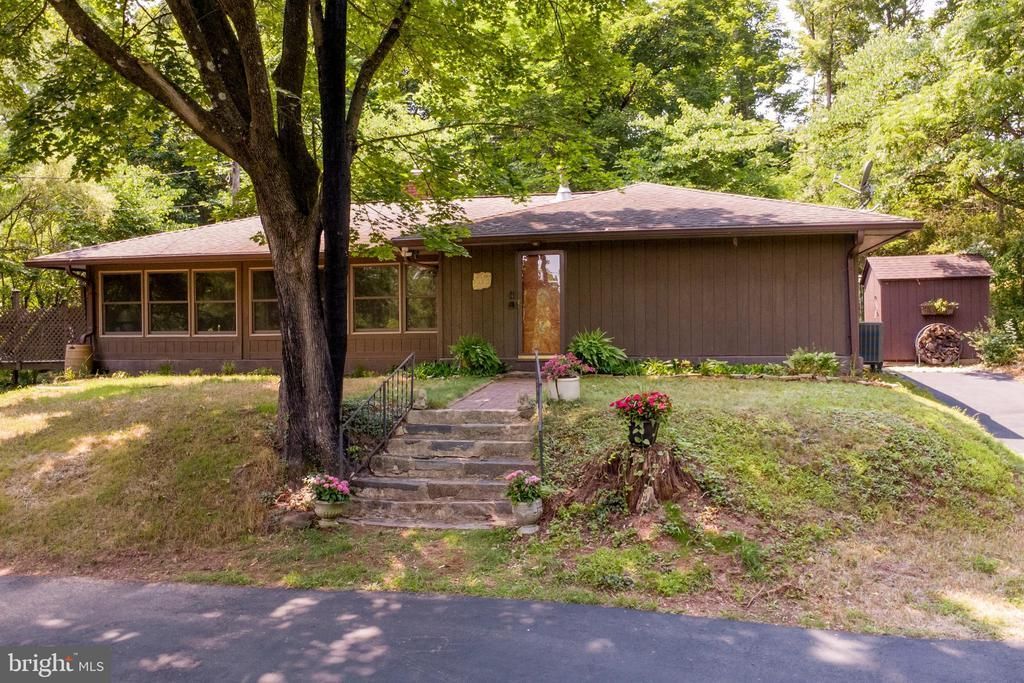 6475 LOWER YORK ROAD , NEW HOPE, PA 18938
