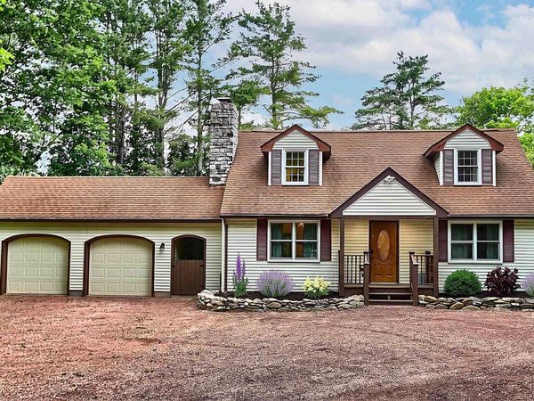1649 E Manchester Road, Manchester, VT 05255