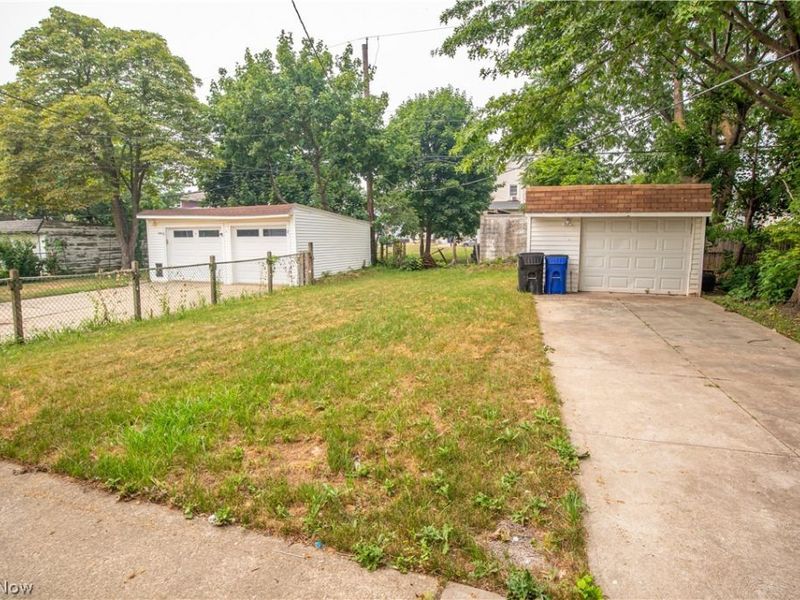 9105 Bancroft Avenue, Cleveland, OH 44105 Photo 11