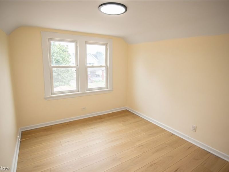 9105 Bancroft Avenue, Cleveland, OH 44105 Photo 14