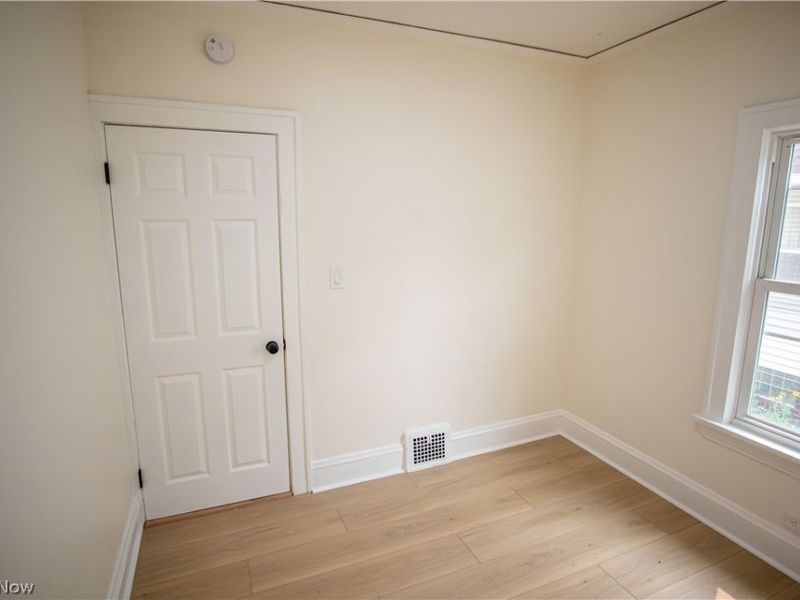 9105 Bancroft Avenue, Cleveland, OH 44105 Photo 21