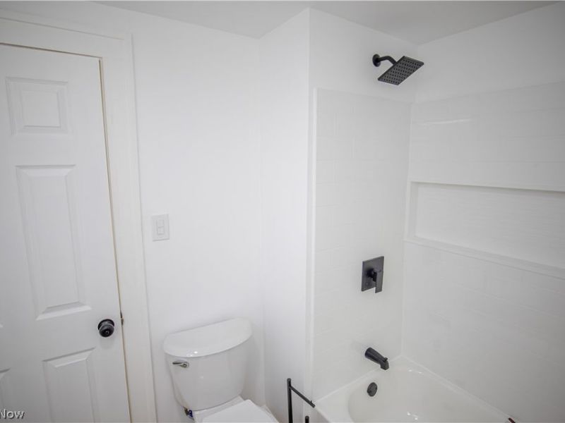 9105 Bancroft Avenue, Cleveland, OH 44105 Photo 24
