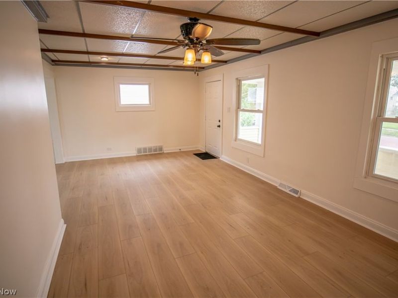 9105 Bancroft Avenue, Cleveland, OH 44105 Photo 30