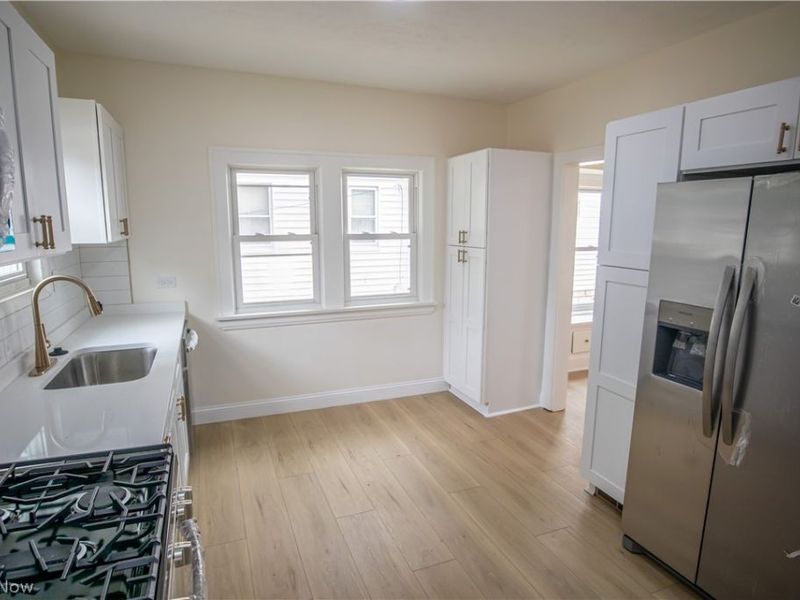 9105 Bancroft Avenue, Cleveland, OH 44105 Photo 31
