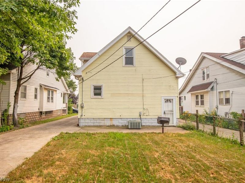 9105 Bancroft Avenue, Cleveland, OH 44105 Photo 9