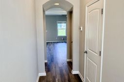 918 Oxbow Lane photo 4
