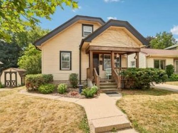 7631 W Center St, Milwaukee, WI 53222