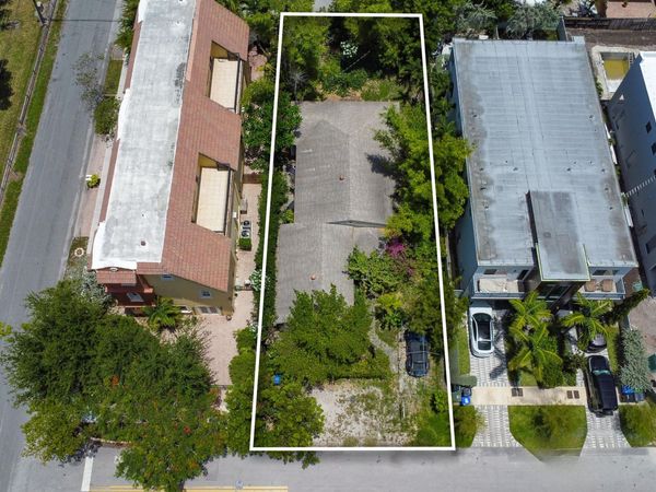640 NE 8th Avenue, Fort Lauderdale, FL 33304