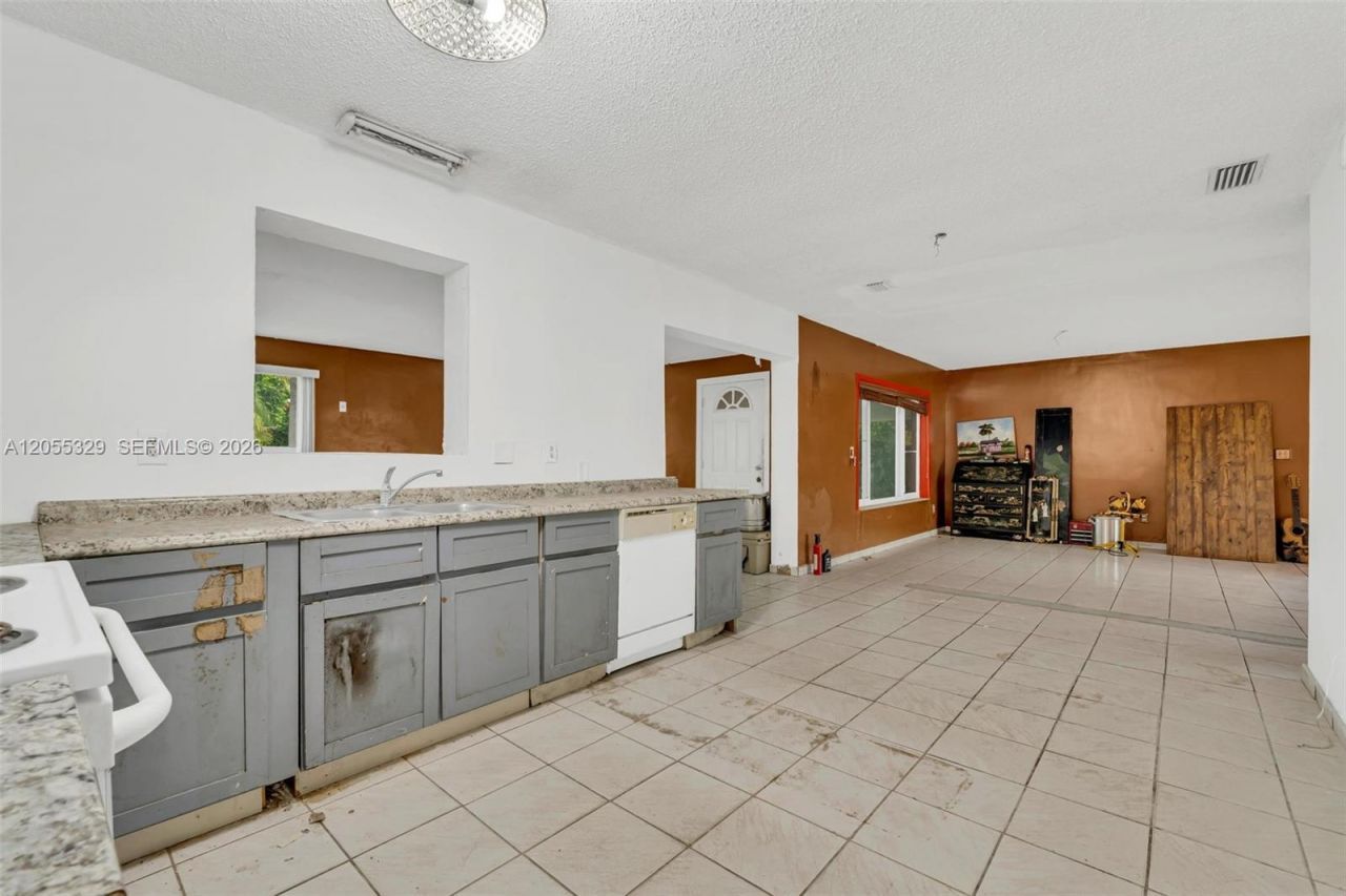 9921 SW 165th Ter, Miami, FL 33157 Photo