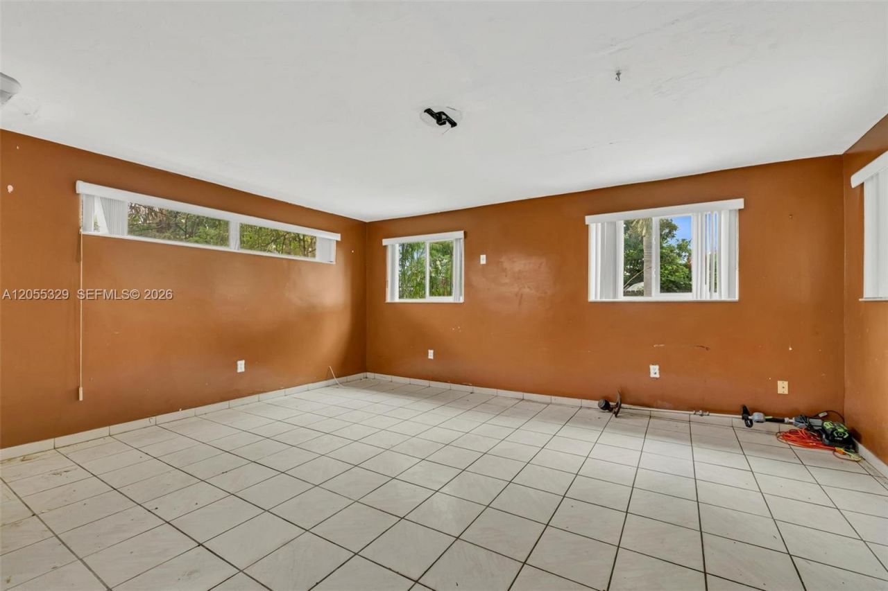 9921 SW 165th Ter, Miami, FL 33157 Photo