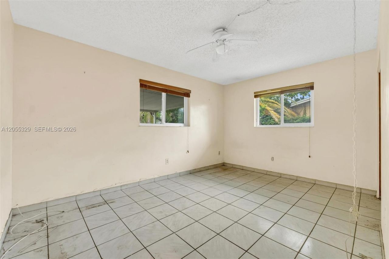 9921 SW 165th Ter, Miami, FL 33157 Photo
