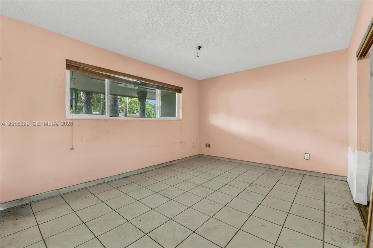 9921 SW 165th Ter, Miami, FL 33157 Photo