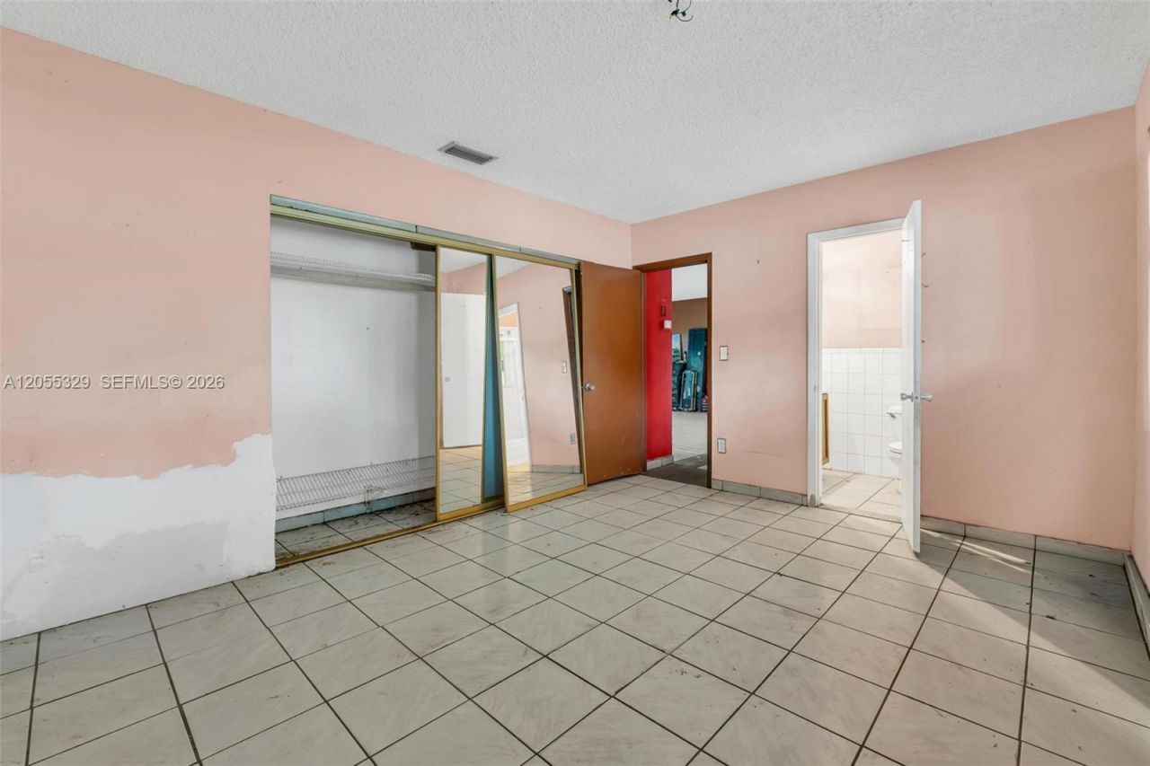 9921 SW 165th Ter, Miami, FL 33157 Photo