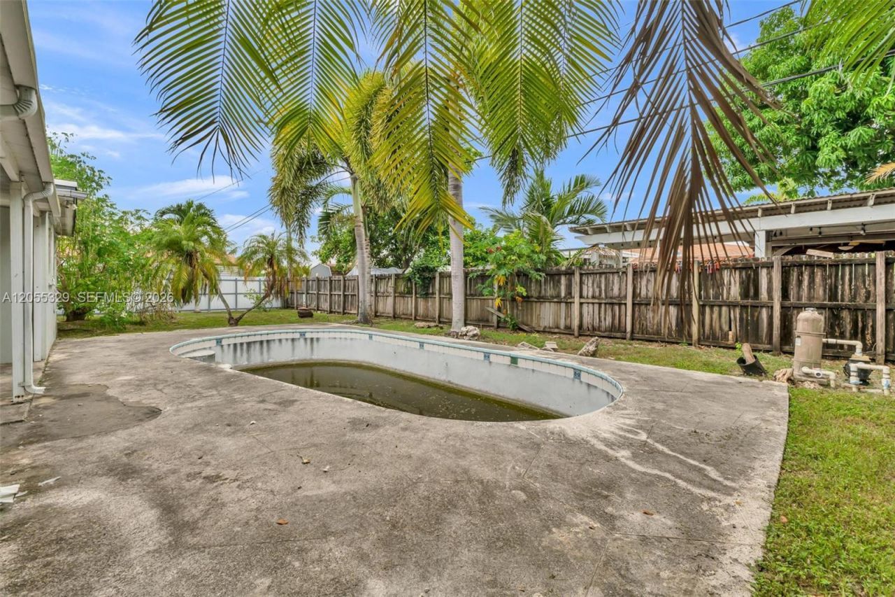 9921 SW 165th Ter, Miami, FL 33157 Photo