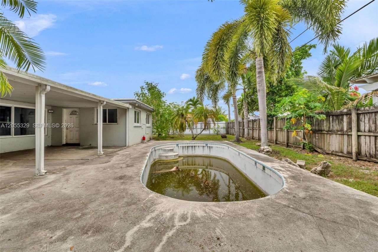 9921 SW 165th Ter, Miami, FL 33157 Photo
