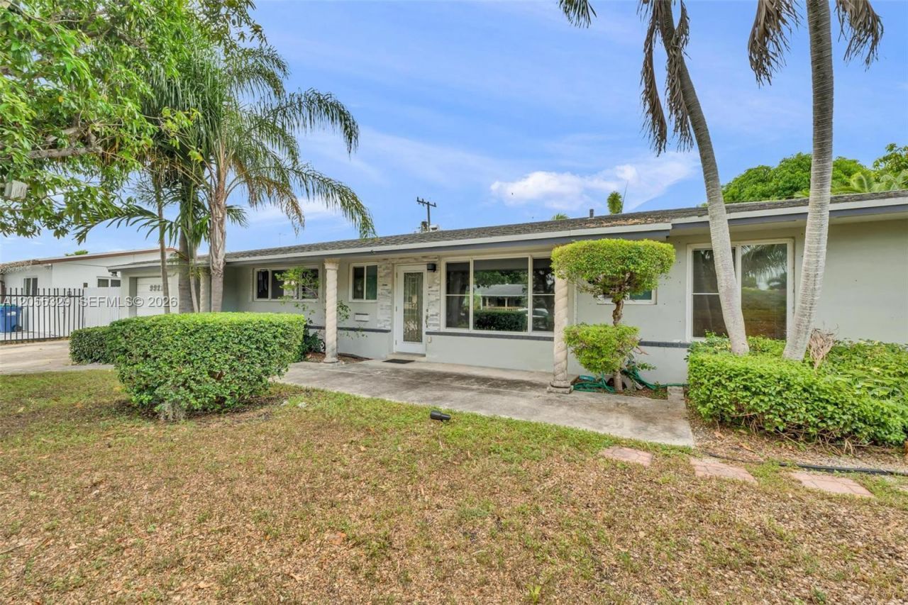 9921 SW 165th Ter, Miami, FL 33157 Photo