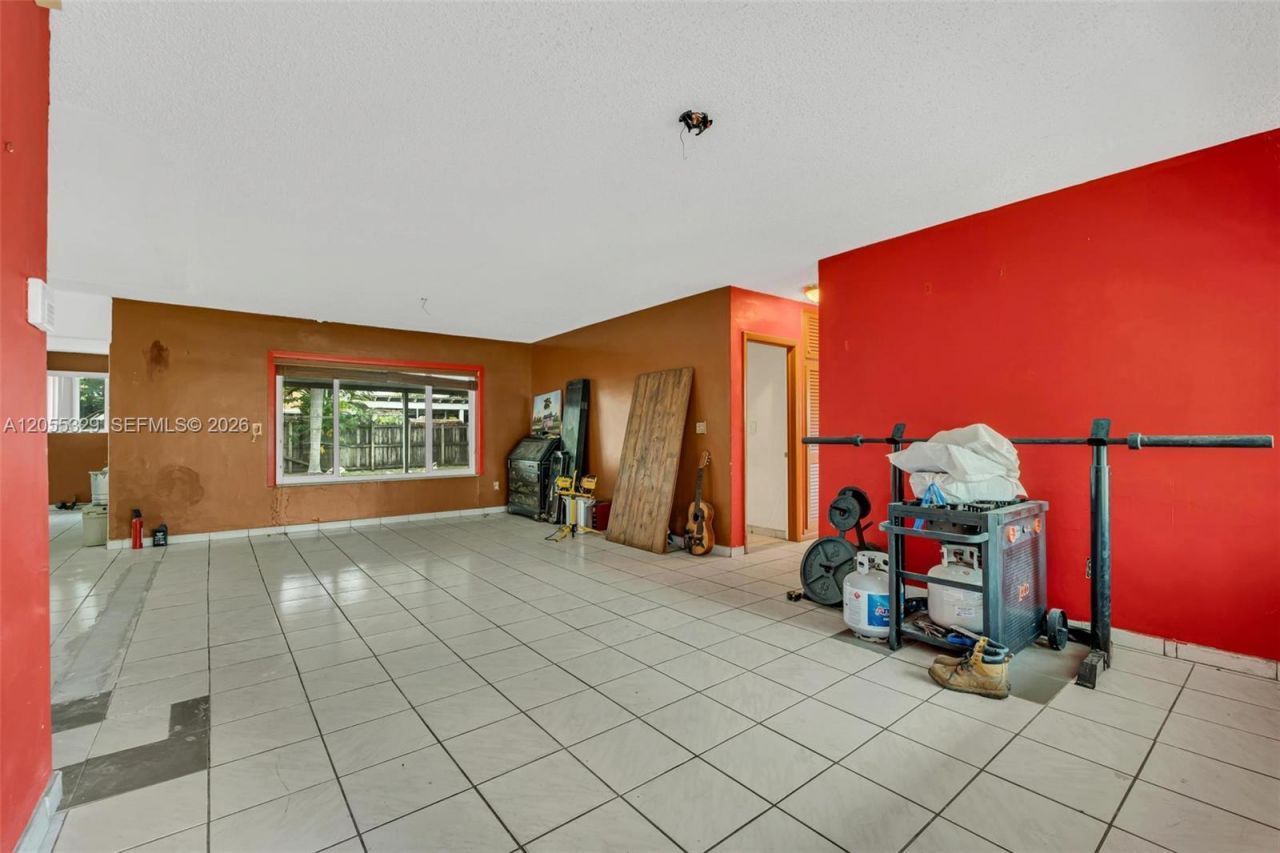 9921 SW 165th Ter, Miami, FL 33157 Photo
