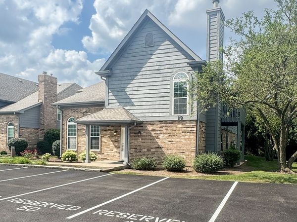 19 Foxcroft Road , Unit 203, Naperville, IL 60565