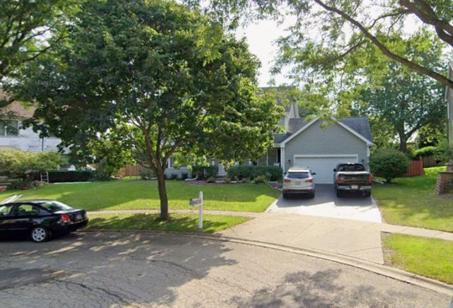 2039 Spaulding Court, West Dundee, IL 60118 Main Photo