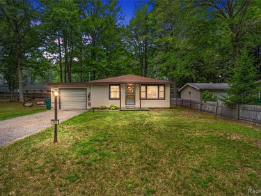 113 Birchwood Avenue, Denton Twp, MI 48651