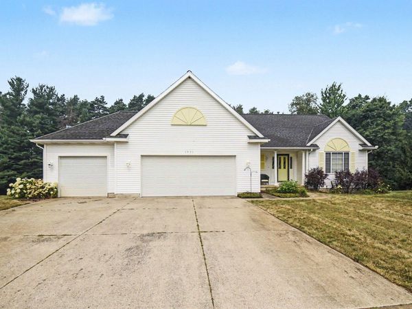 1931 Valley Pines Drive, Hastings, MI 49058