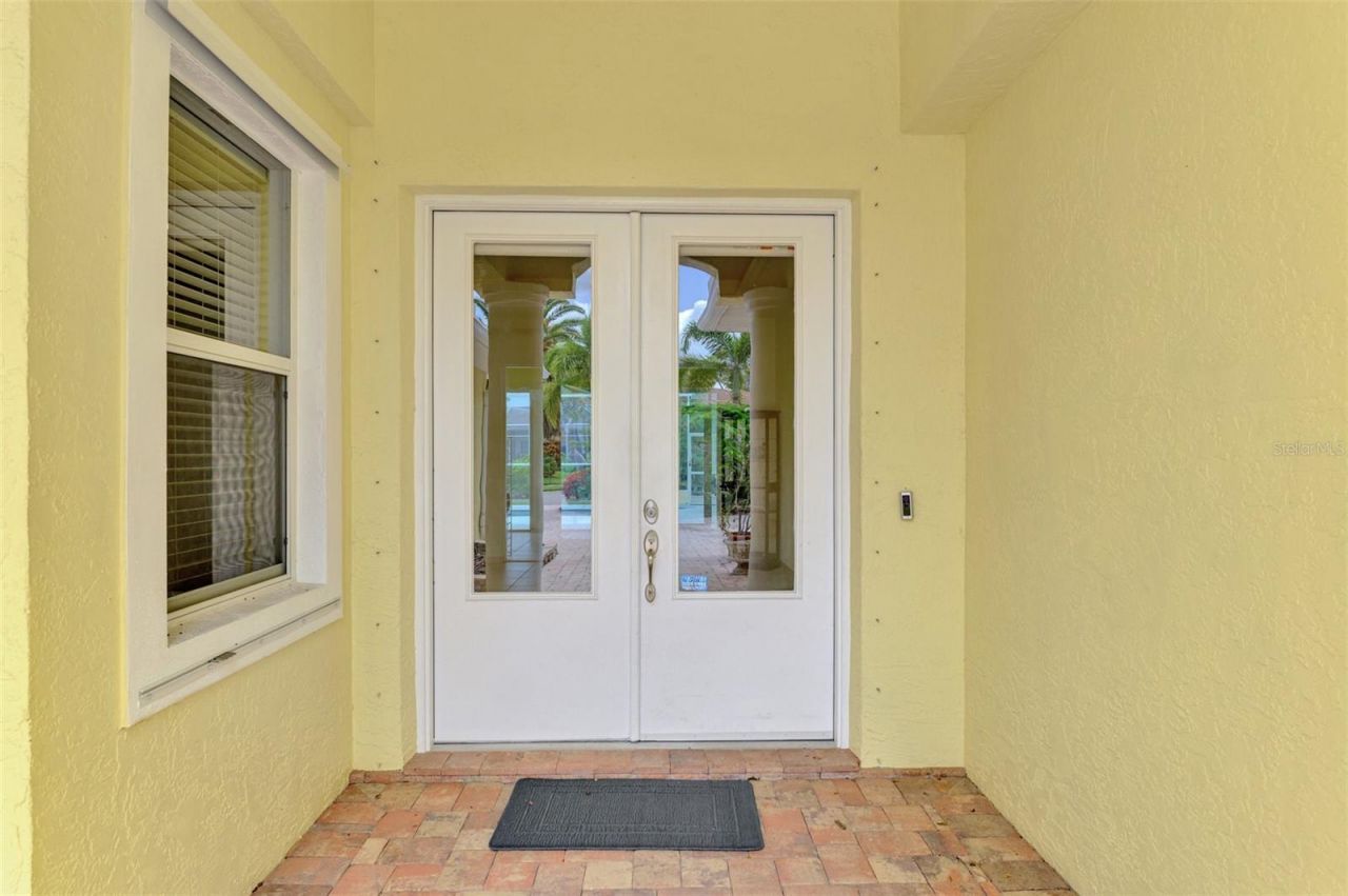 4708 Sweetmeadow Circle, Sarasota, FL 34238 Photo