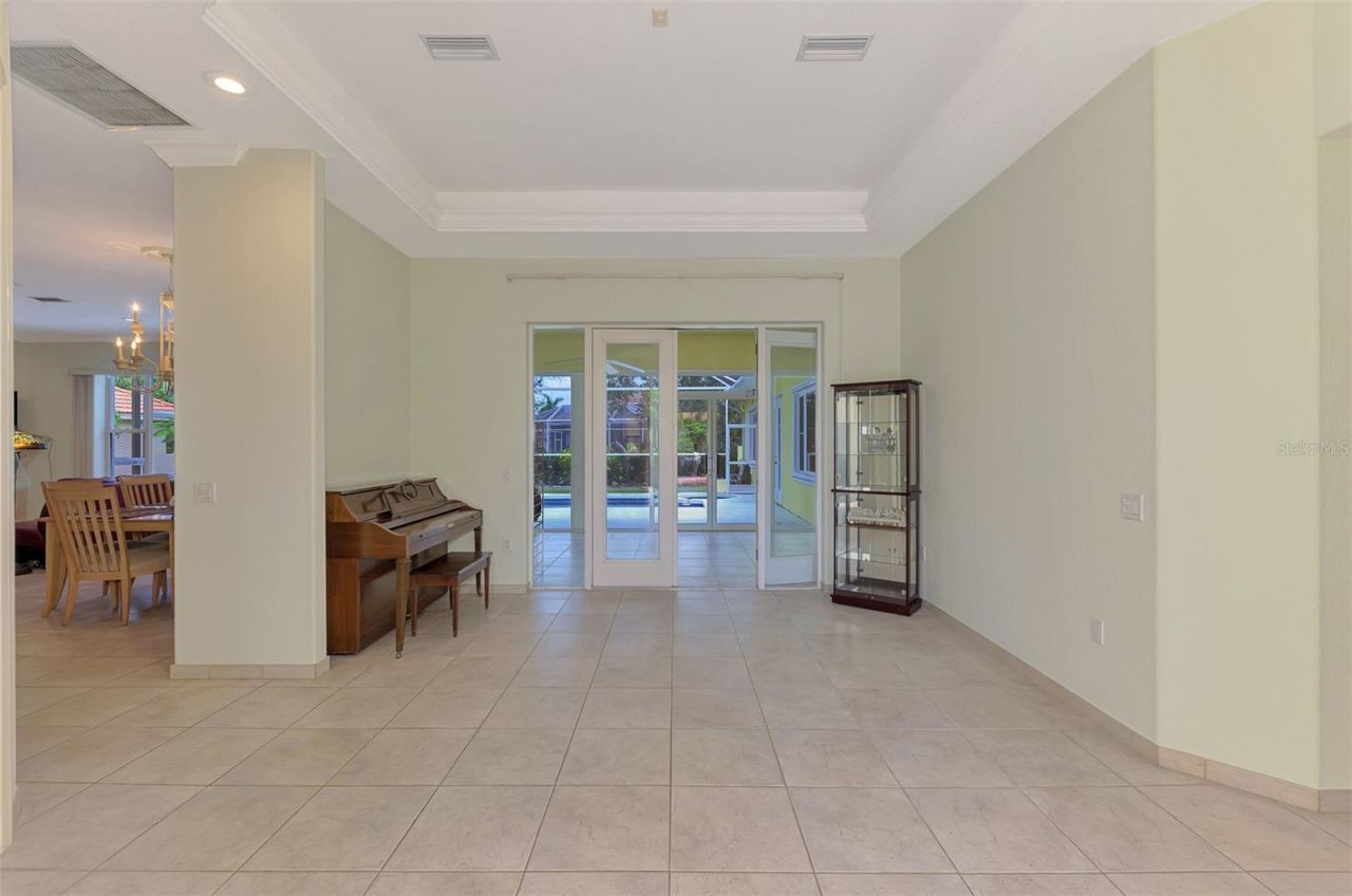 4708 Sweetmeadow Circle, Sarasota, FL 34238 Photo