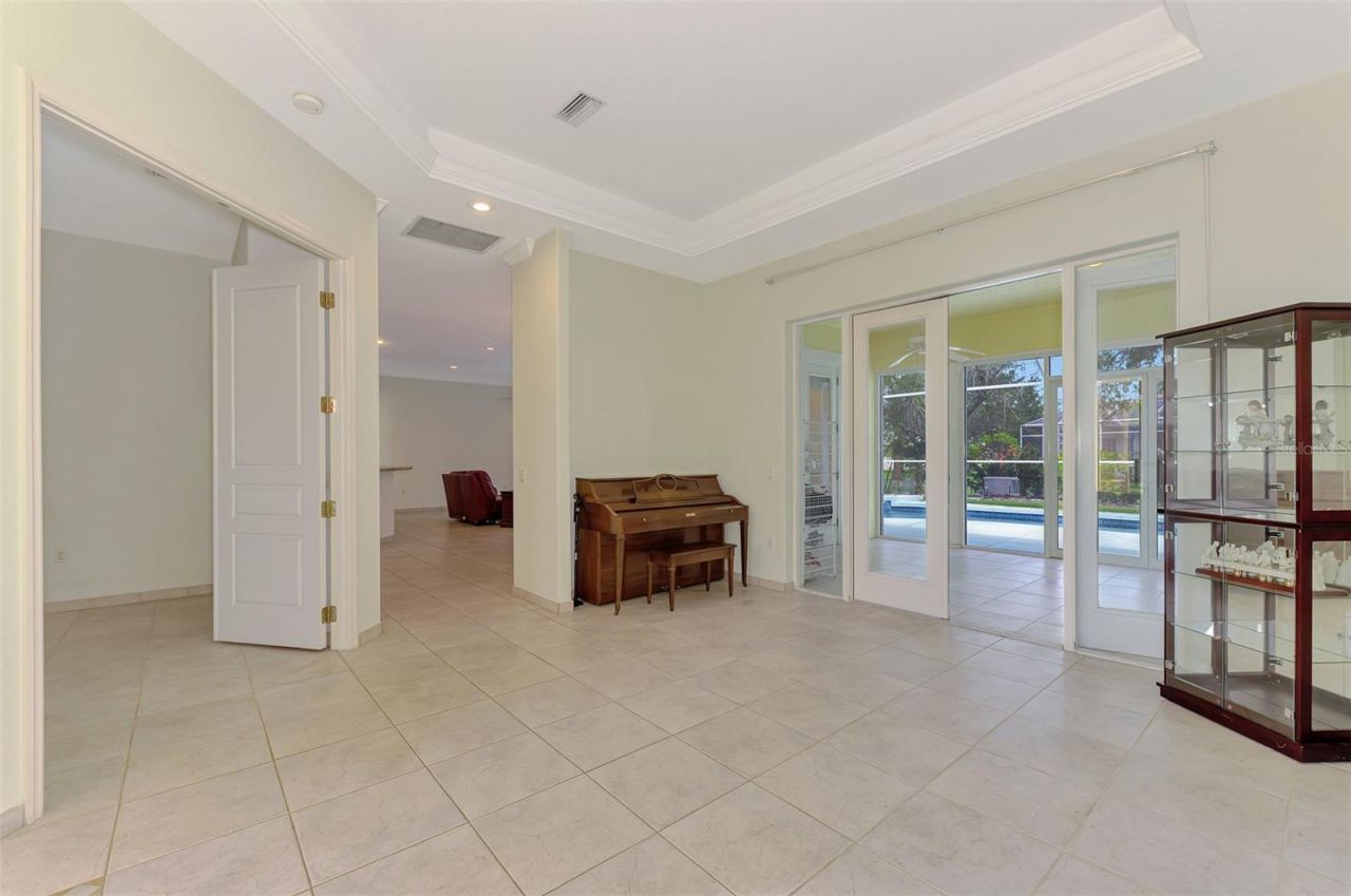 4708 Sweetmeadow Circle, Sarasota, FL 34238 Photo