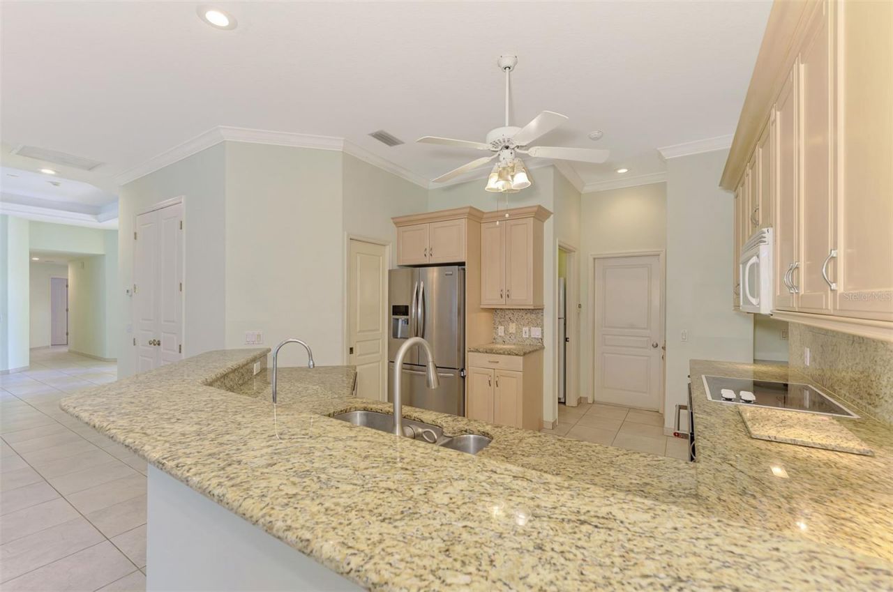 4708 Sweetmeadow Circle, Sarasota, FL 34238 Photo